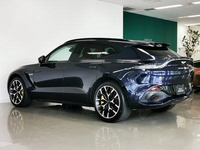 2021 Aston Martin DBX — фото 27