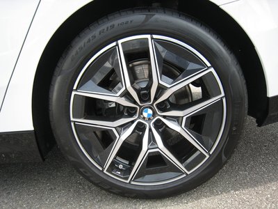 2026 BMW 5 SERIES — фото 9