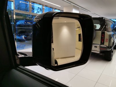 2025 LAND Rover DEFENDER — фото 16