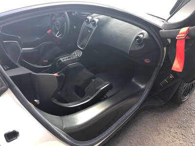 2020 Mclaren 620R 照片 13