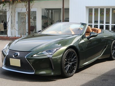 2022 Lexus LC CONVERTIBLE photo 2