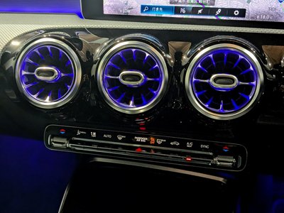2020 Mercedes-BENZ A-CLASS AMG 照片 30