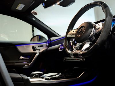 2020 Mercedes-BENZ A-CLASS AMG — фото 2