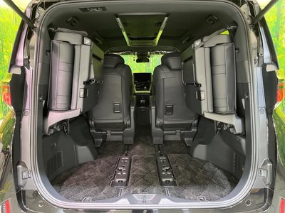 2024 Toyota VELLFIRE photo 11