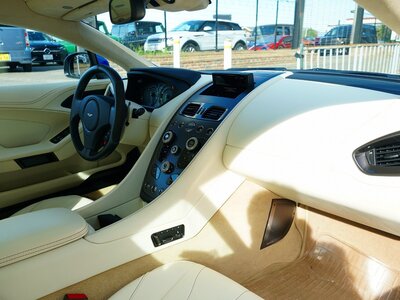 2014 Aston Martin VANQUISH — фото 33