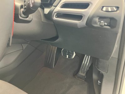 2026 BMW 1 SERIES thumbnail 37