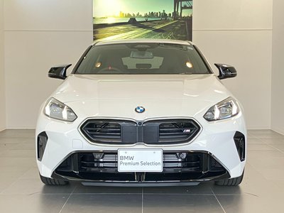2026 BMW 1 SERIES photo 7