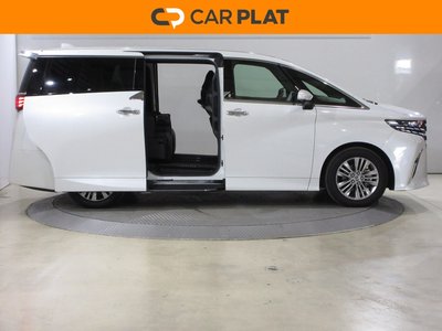 صورة 9 لـ 2025 Toyota ALPHARD