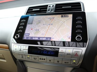 2023 Toyota LAND CRUISER PRADO photo 8