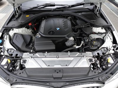 صورة مصغرة 15 لـ 2026 BMW 3 SERIES