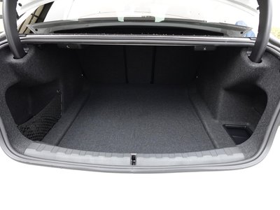 صورة مصغرة 28 لـ 2026 BMW 3 SERIES