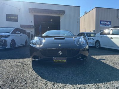 2011 Ferrari CALIFORNIA — фото 2