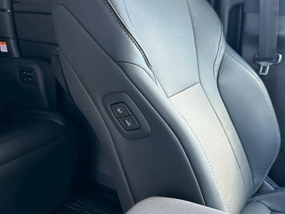 صورة 53 لـ 2025 Toyota ALPHARD