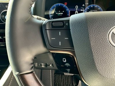 صورة 23 لـ 2025 Toyota ALPHARD