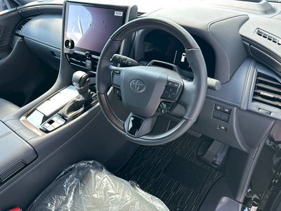 صورة 19 لـ 2025 Toyota ALPHARD
