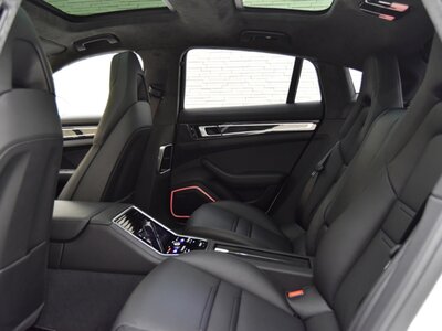 صورة مصغرة 12 لـ 2018 Porsche PANAMERA