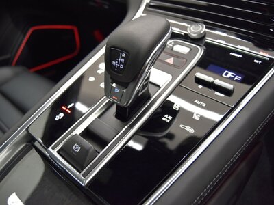 صورة مصغرة 17 لـ 2018 Porsche PANAMERA