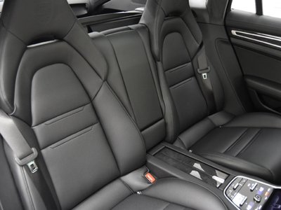 صورة مصغرة 13 لـ 2018 Porsche PANAMERA