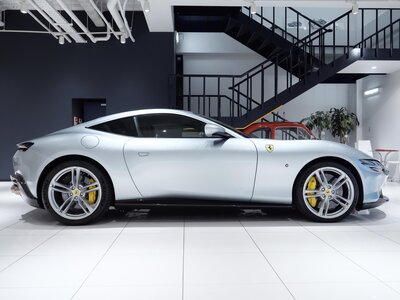 صورة 20 لـ 2021 Ferrari ROMA