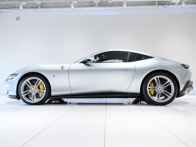 صورة 38 لـ 2021 Ferrari ROMA