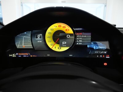 صورة 120 لـ 2021 Ferrari ROMA