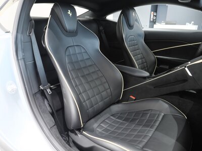 صورة 96 لـ 2021 Ferrari ROMA