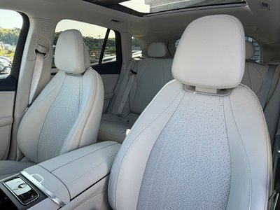 2026 Mercedes-BENZ EQE thumbnail 25