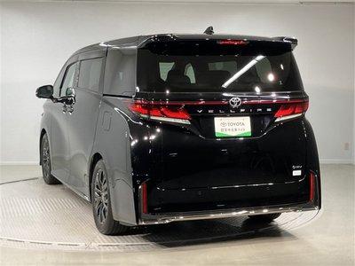 2023 Toyota VELLFIRE photo 4