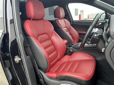 2021 Porsche MACAN thumbnail 19