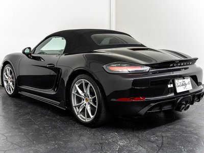 2016 Porsche 718 照片 33