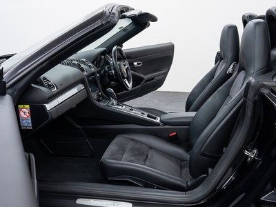2016 Porsche 718 照片 48
