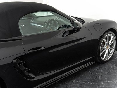 2016 Porsche 718 照片 32