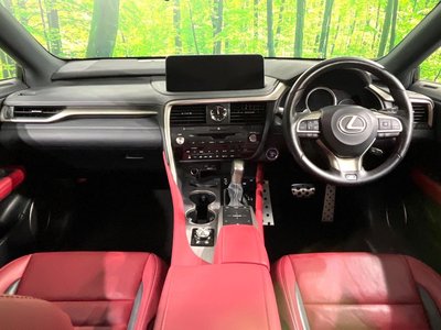 2022 Lexus RX photo 2