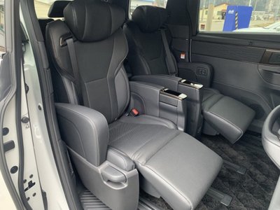 صورة 32 لـ 2023 Toyota ALPHARD