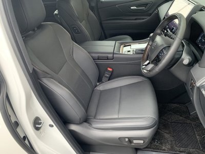 صورة 28 لـ 2023 Toyota ALPHARD