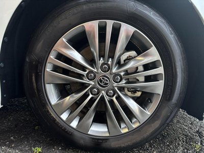 صورة 30 لـ 2023 Toyota ALPHARD
