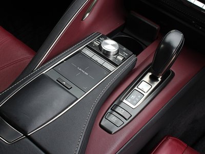 2017 Lexus LC photo 30