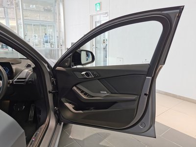 2025 BMW 1 SERIES — миниатюра 25