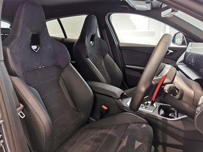 2025 BMW 1 SERIES — миниатюра 39