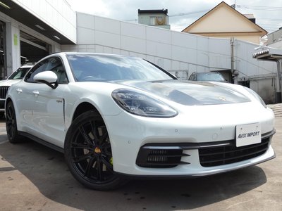 2018 Porsche PANAMERA — миниатюра 2