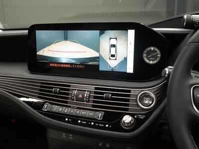 2023 Lexus LS photo 6