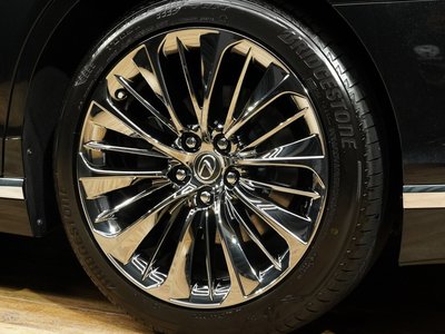 2023 Lexus LS thumbnail 55