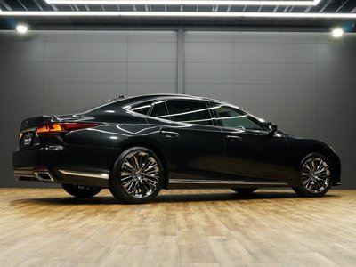 2023 Lexus LS thumbnail 57