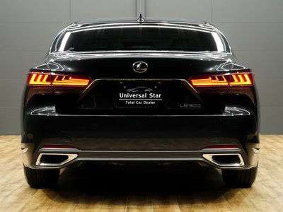 2023 Lexus LS photo 12