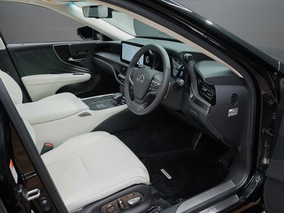 2023 Lexus LS thumbnail 71