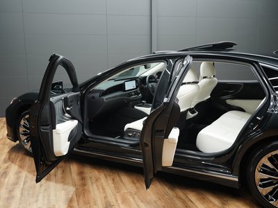 2023 Lexus LS thumbnail 64