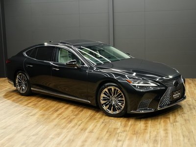 2023 Lexus LS thumbnail 32