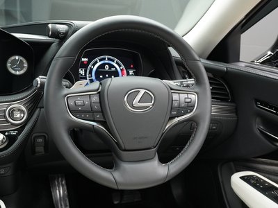 2023 Lexus LS thumbnail 72