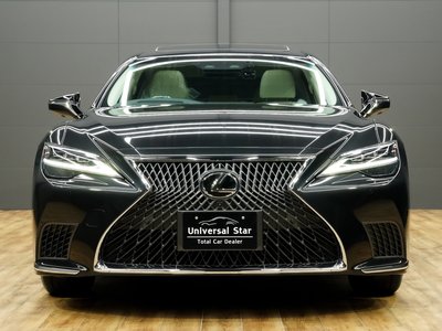 2023 Lexus LS photo 9