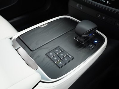 2023 Lexus LS thumbnail 75